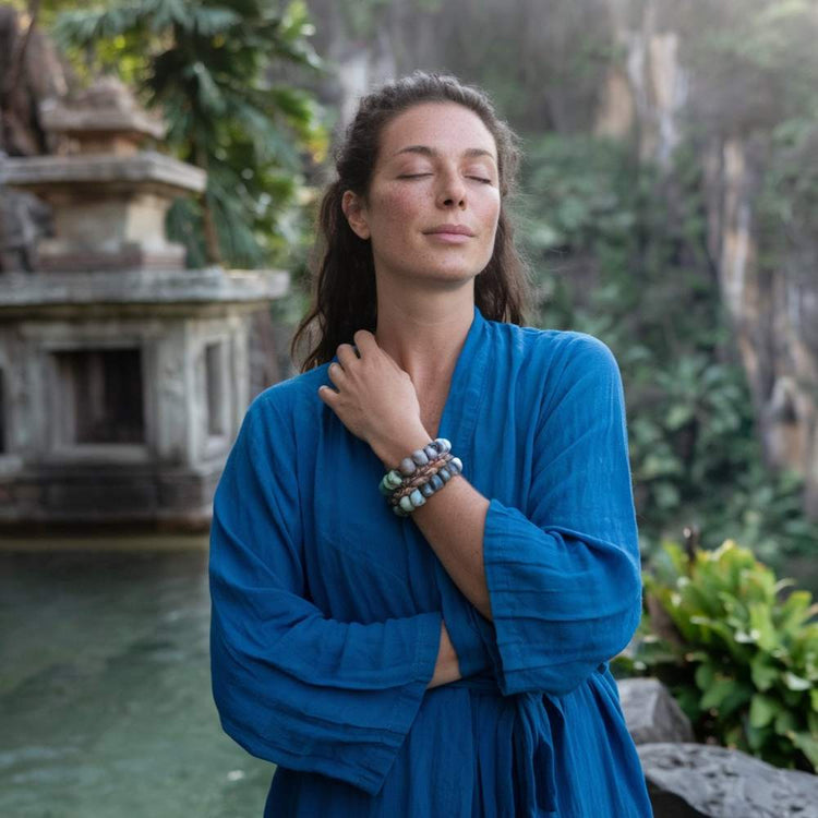 Pierres pour la sérénité : Cultivez votre calme intérieur avec l'Aigue Marine et la Howlite