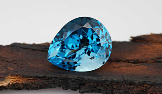 Bracelet aigue marine cassé : fluidité émotionnelle et expression libérée