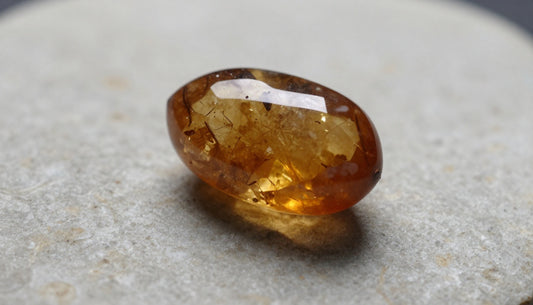 Citrine : Vertus, Bienfaits Spirituels & Guide d'Utilisation
