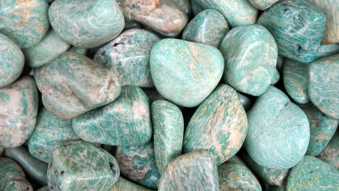 Amazonite et signes astrologiques : harmonie céleste et terrestre