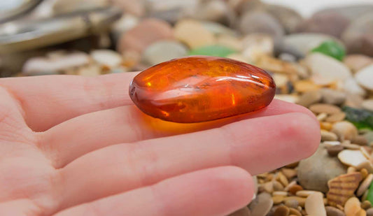 Bracelet pierre du soleil cassé : messages solaires et solutions