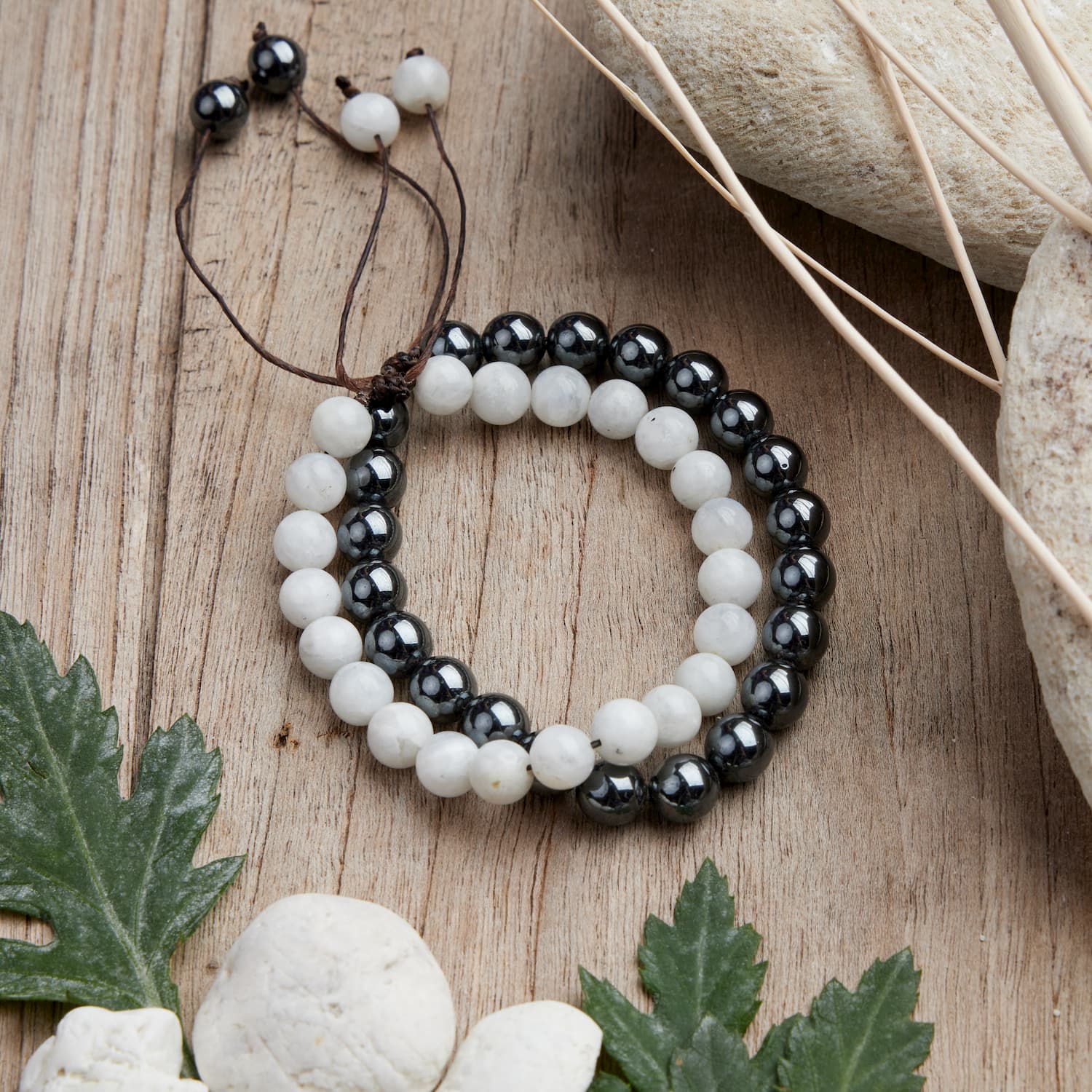 bracelets hematite pierre de lune