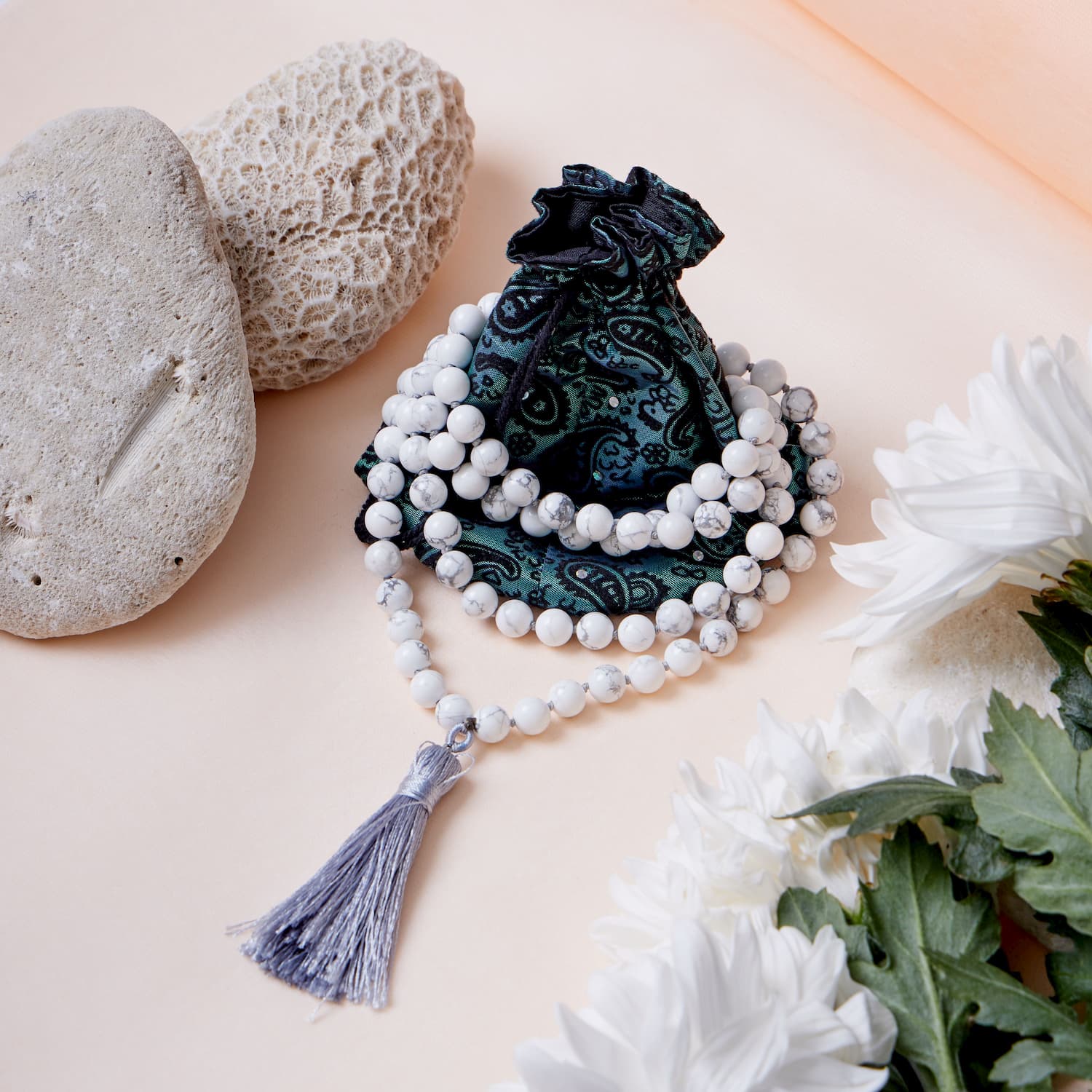 Mala Howlite 108 perles pierre naturelle DailyLama